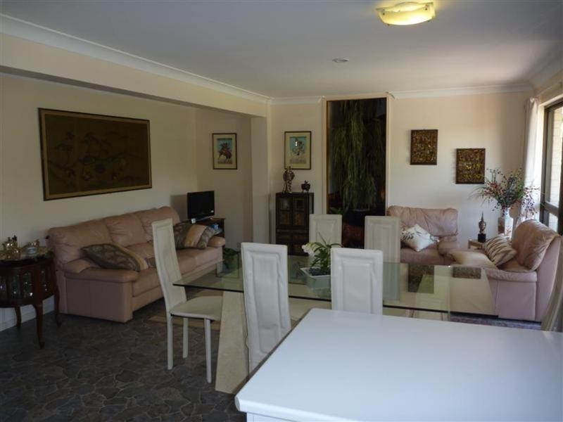 9 Gibingbell Close, Ocean Shores NSW 2483