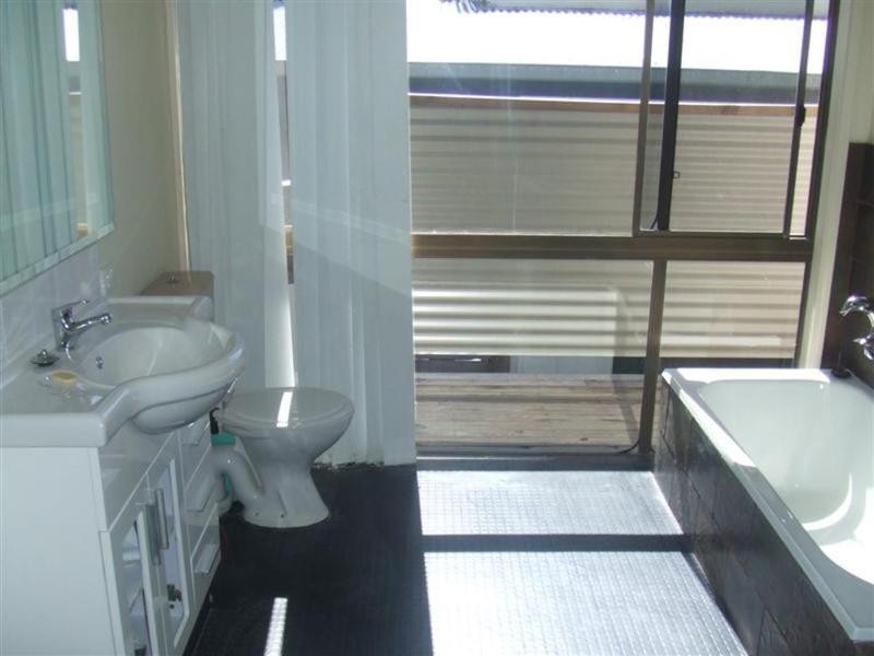 18 North Head Road, New Brighton NSW 2483