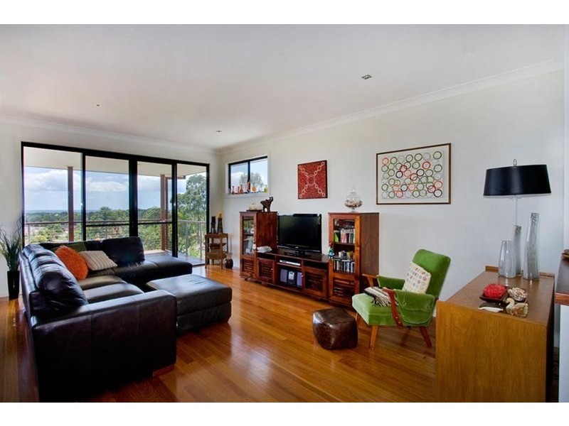 18 Palmer Avenue, Ocean Shores NSW 2483