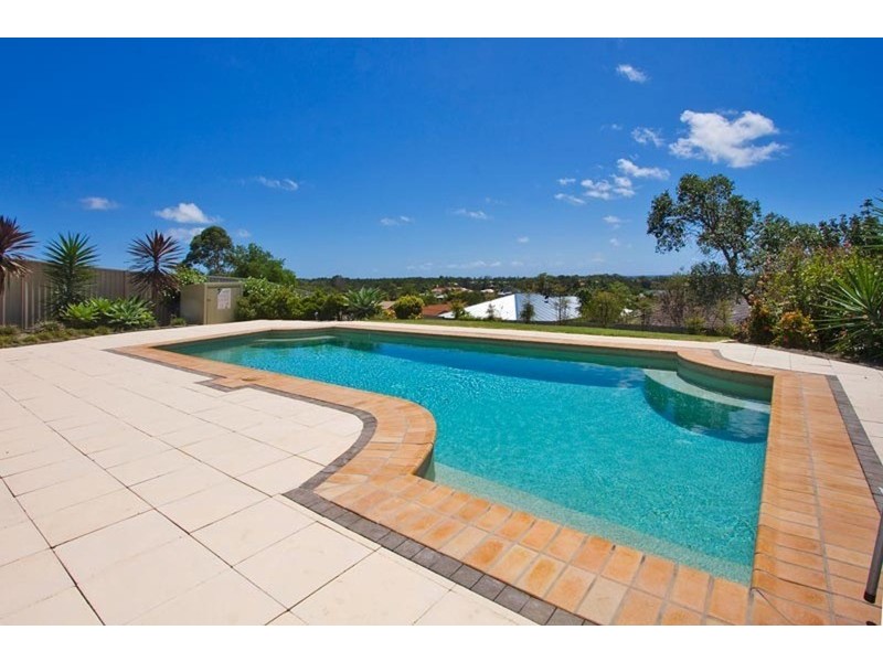 18 Palmer Avenue, Ocean Shores NSW 2483