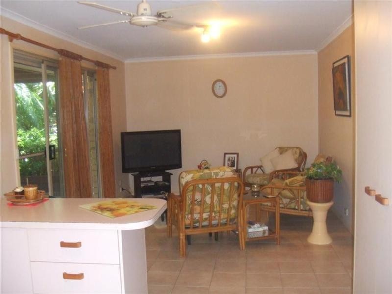 7 Tindara Avenue, Ocean Shores NSW 2483