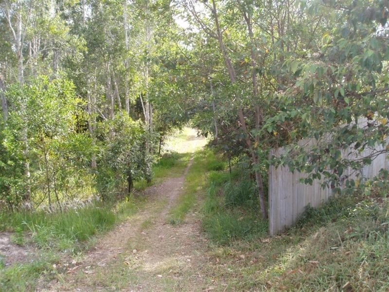 9 Halyard Court, Ocean Shores NSW 2483