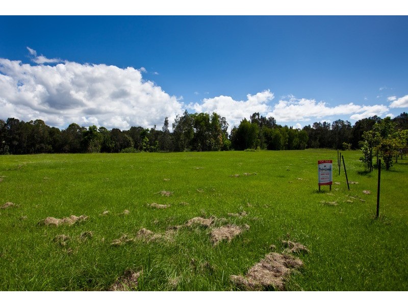 3 Halyard Court, Ocean Shores NSW 2483