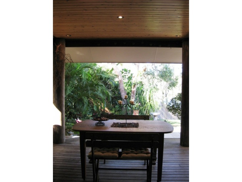 2 Barkala Court, Ocean Shores NSW 2483