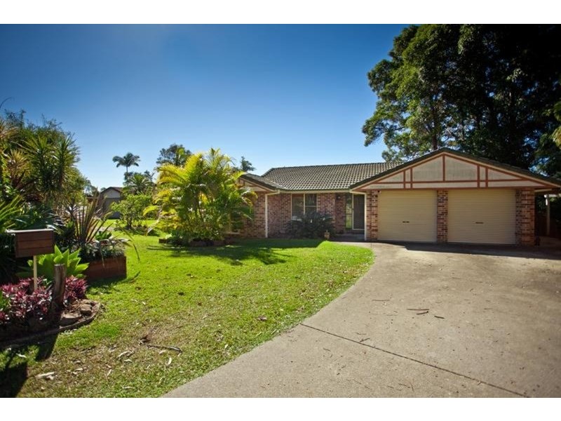 10 Gilba Avenue, Ocean Shores NSW 2483