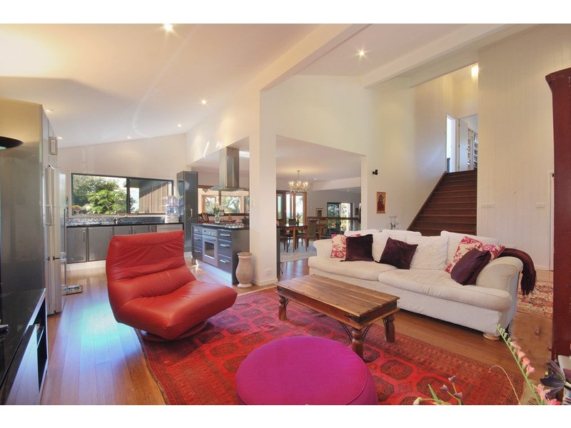 10 Tongarra Drive, Ocean Shores NSW 2483