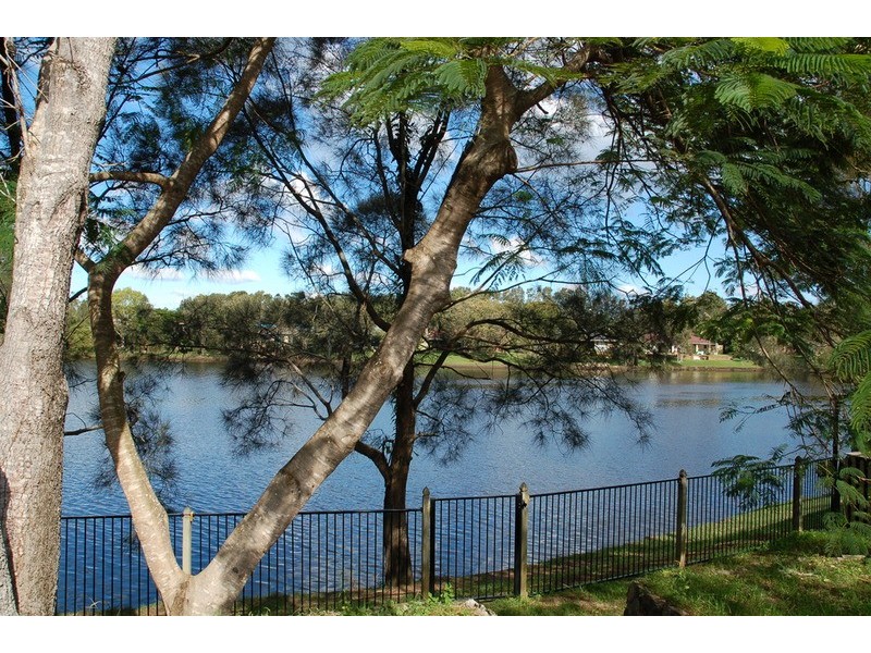 4 Barkala Court, Ocean Shores NSW 2483