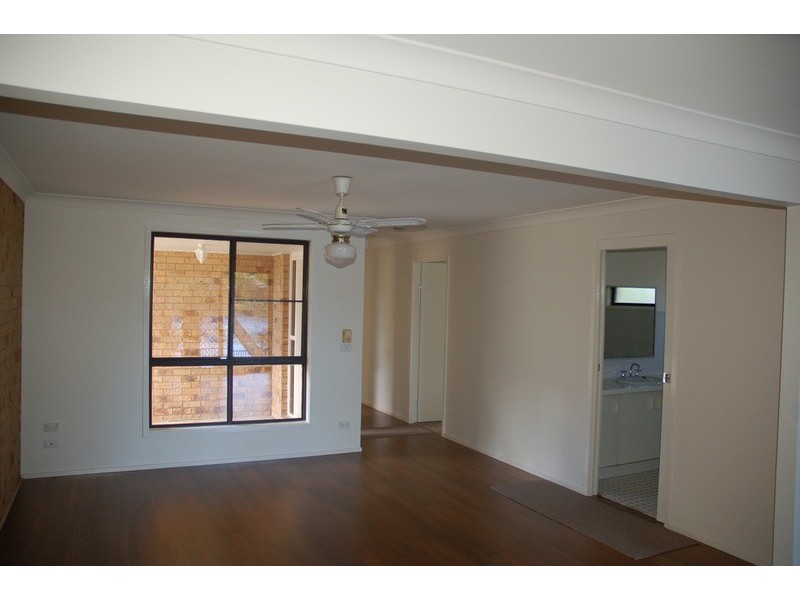 4 Barkala Court, Ocean Shores NSW 2483