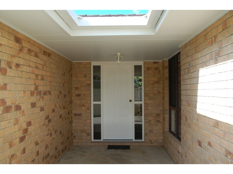 4 Barkala Court, Ocean Shores NSW 2483