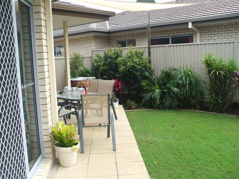 52B Rajah Road, Ocean Shores NSW 2483