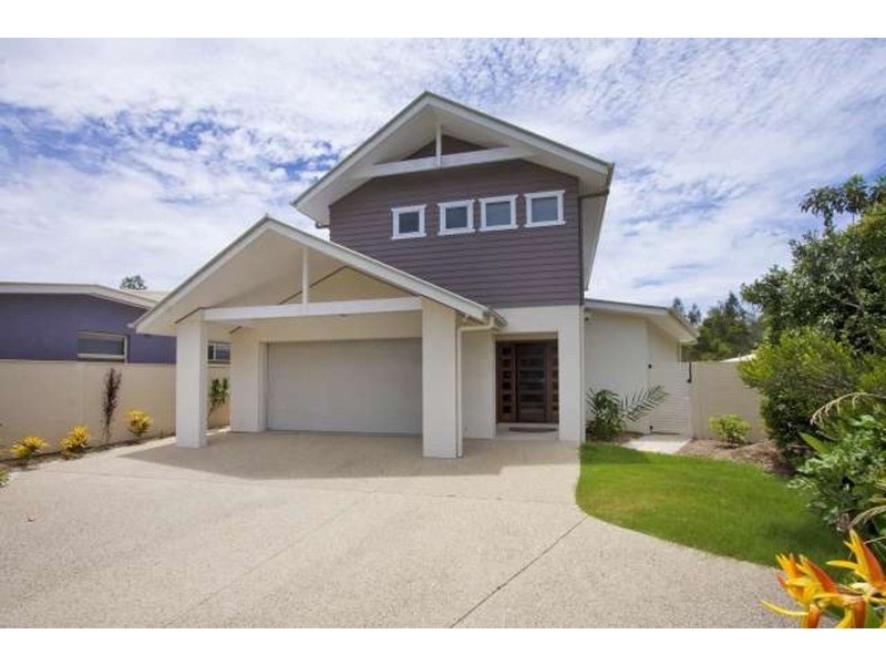 26 Mia Court, Ocean Shores NSW 2483