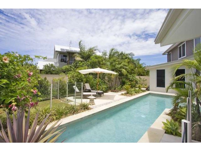 26 Mia Court, Ocean Shores NSW 2483