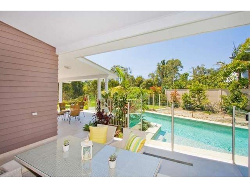 26 Mia Court, Ocean Shores NSW 2483