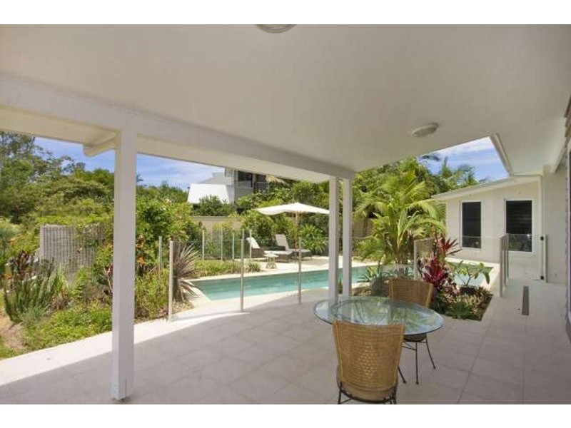 26 Mia Court, Ocean Shores NSW 2483