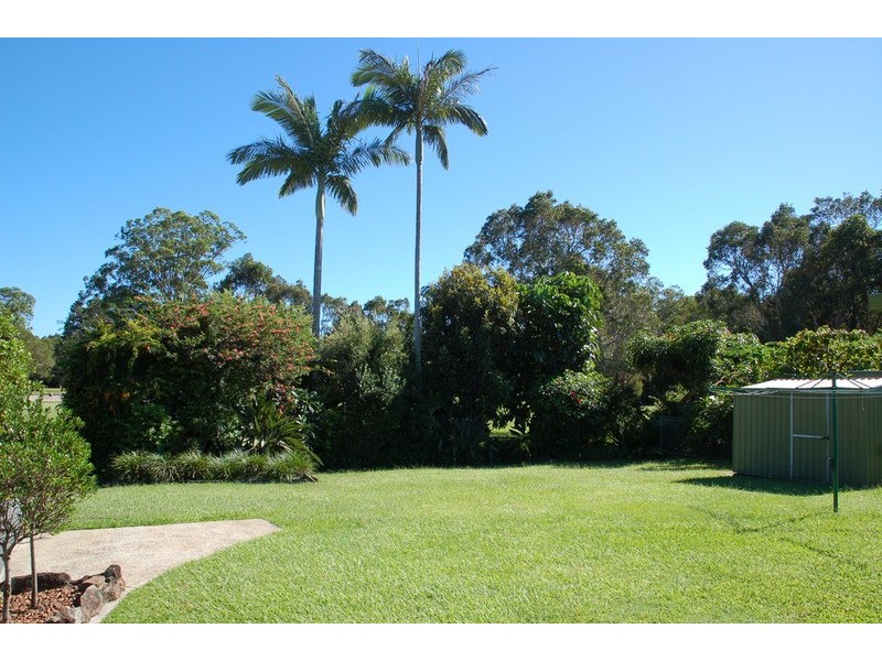 50 Narooma Drive, Ocean Shores NSW 2483