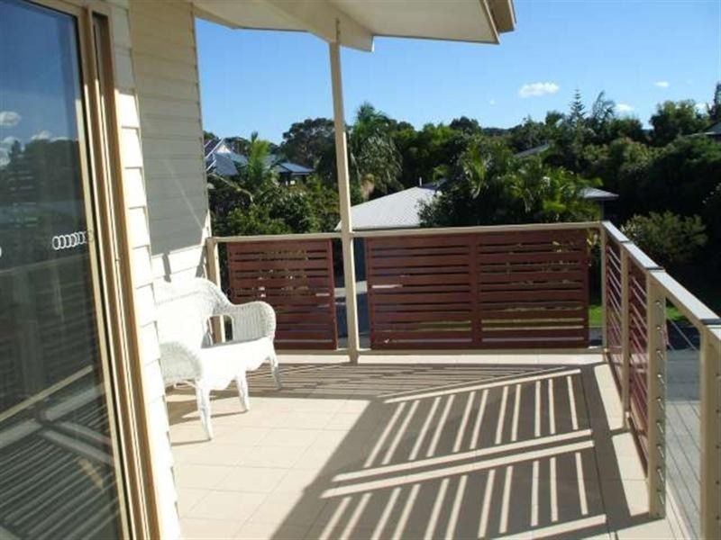 10a Mia Court, Ocean Shores NSW 2483