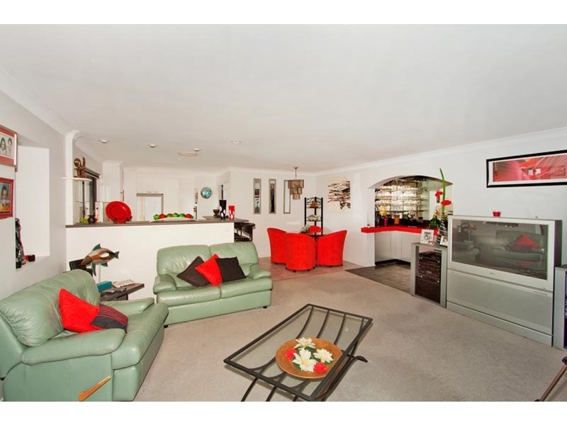 5 Harah Court, Ocean Shores NSW 2483