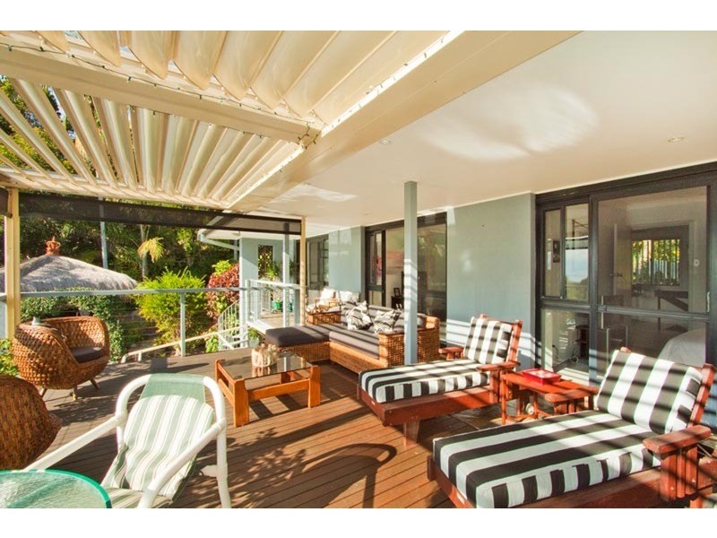 5 Harah Court, Ocean Shores NSW 2483