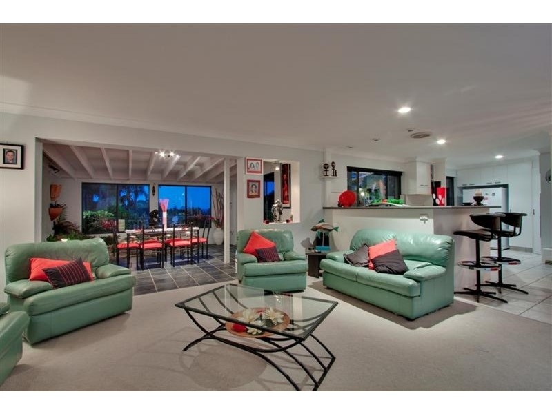 5 Harah Court, Ocean Shores NSW 2483