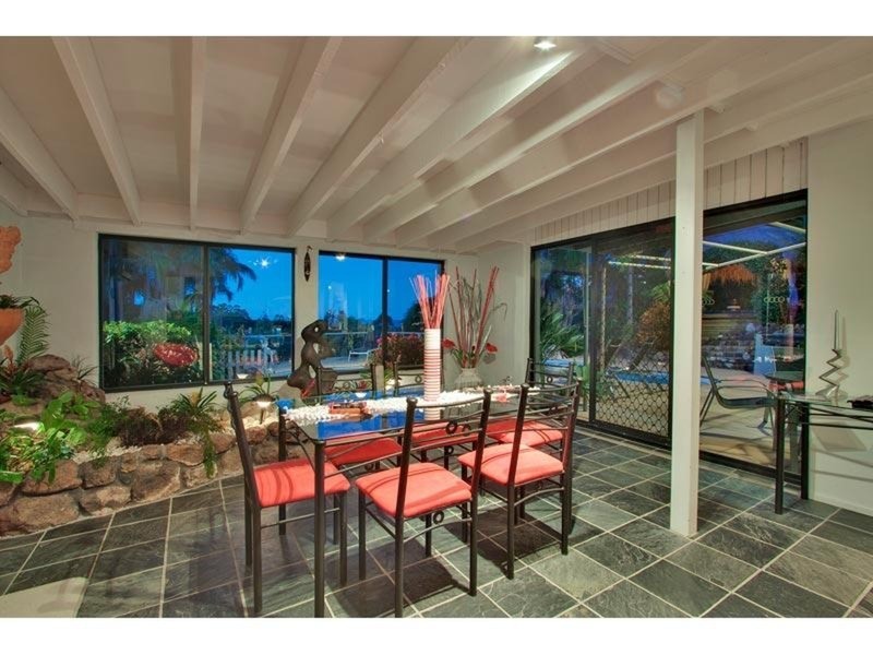 5 Harah Court, Ocean Shores NSW 2483