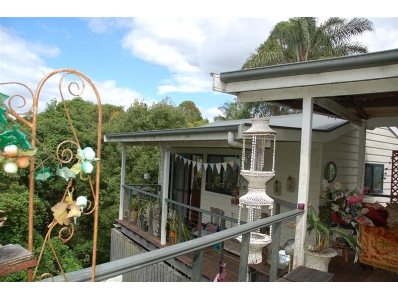 4 Putta Place, Ocean Shores NSW 2483
