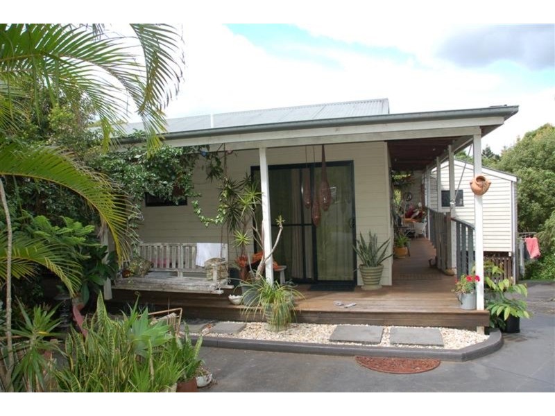 4 Putta Place, Ocean Shores NSW 2483