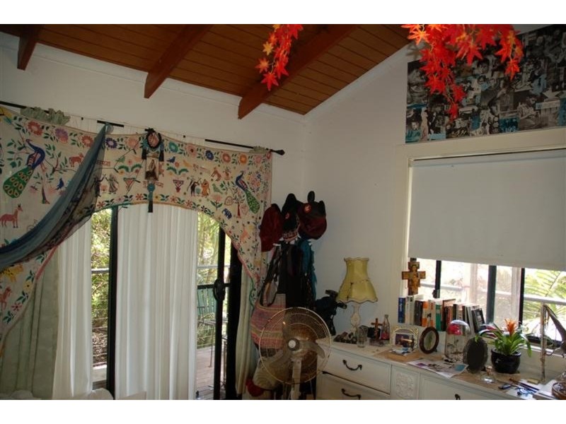 4 Putta Place, Ocean Shores NSW 2483