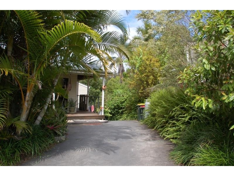 4 Putta Place, Ocean Shores NSW 2483