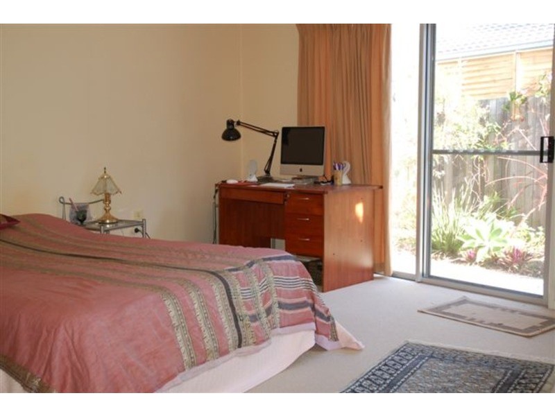 2/7 Gara  Court, Ocean Shores NSW 2483