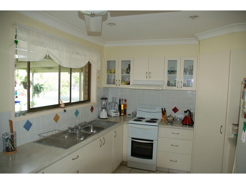 7 Aloota Crescent, Ocean Shores NSW 2483