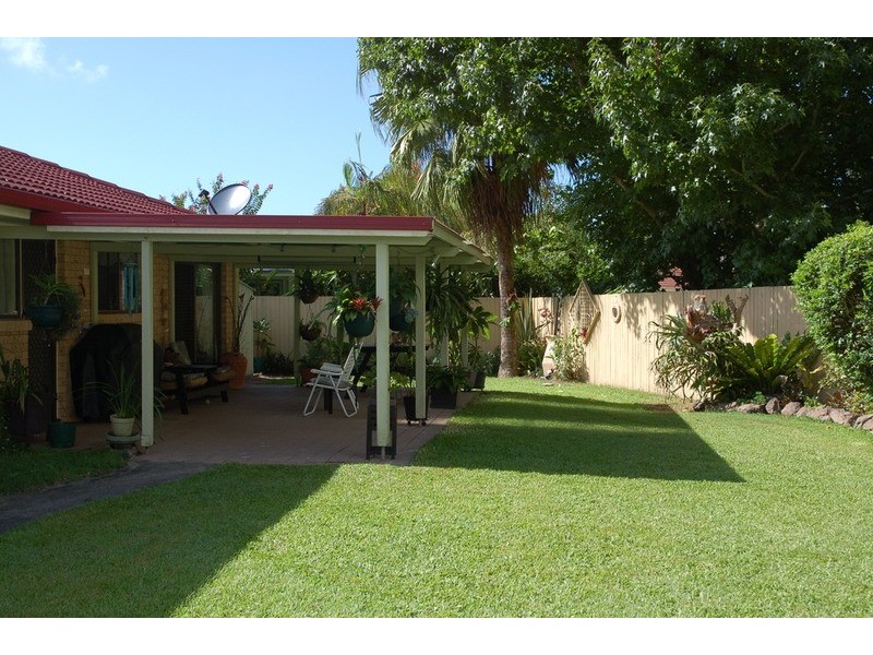 7 Aloota Crescent, Ocean Shores NSW 2483