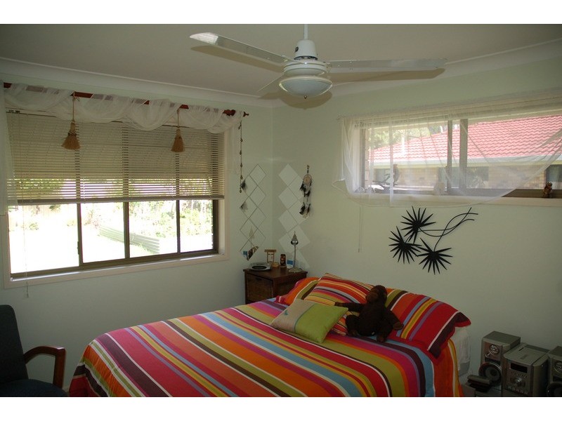 7 Aloota Crescent, Ocean Shores NSW 2483