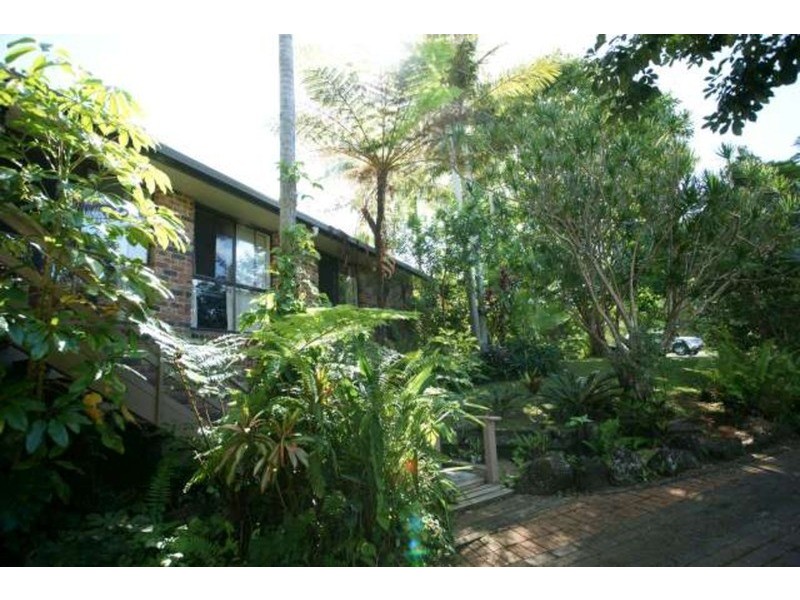 1 Bobra Glen, Ocean Shores NSW 2483