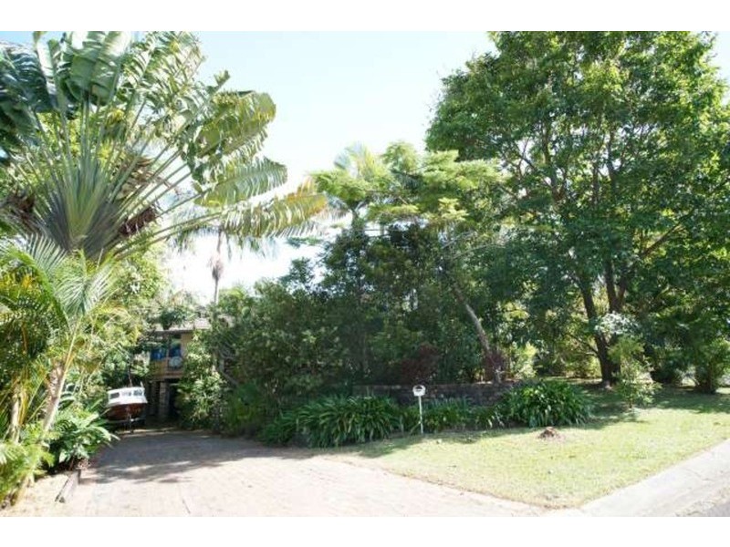 1 Bobra Glen, Ocean Shores NSW 2483