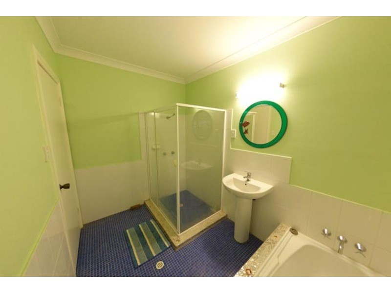 10 Nelshaby Court, Ocean Shores NSW 2483