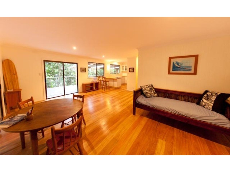 10 Nelshaby Court, Ocean Shores NSW 2483