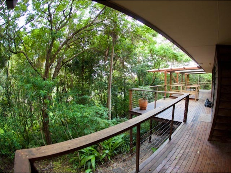 10 Nelshaby Court, Ocean Shores NSW 2483