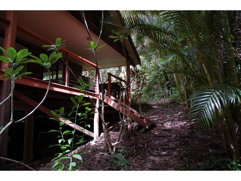 10 Nelshaby Court, Ocean Shores NSW 2483