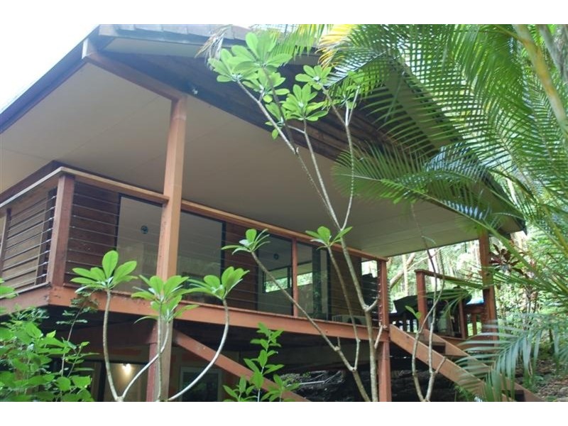 10 Nelshaby Court, Ocean Shores NSW 2483