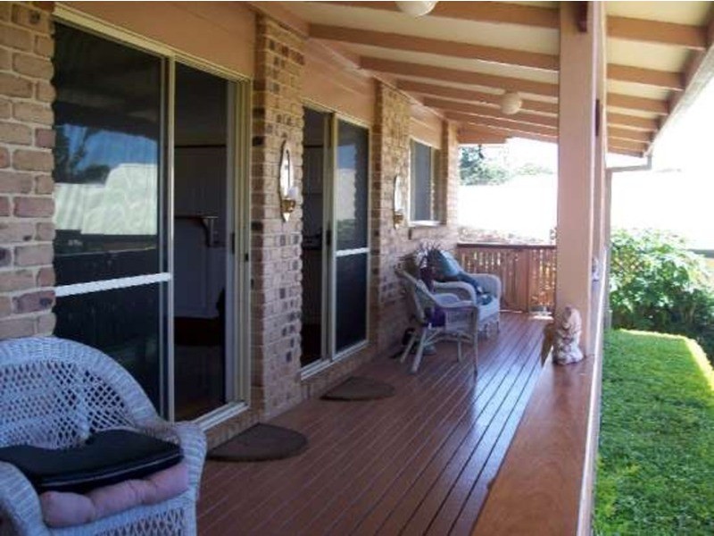 9 Banool Circuit, Ocean Shores NSW 2483