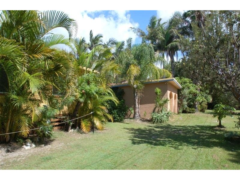 16 beach Avenue, South Golden Beach NSW 2483