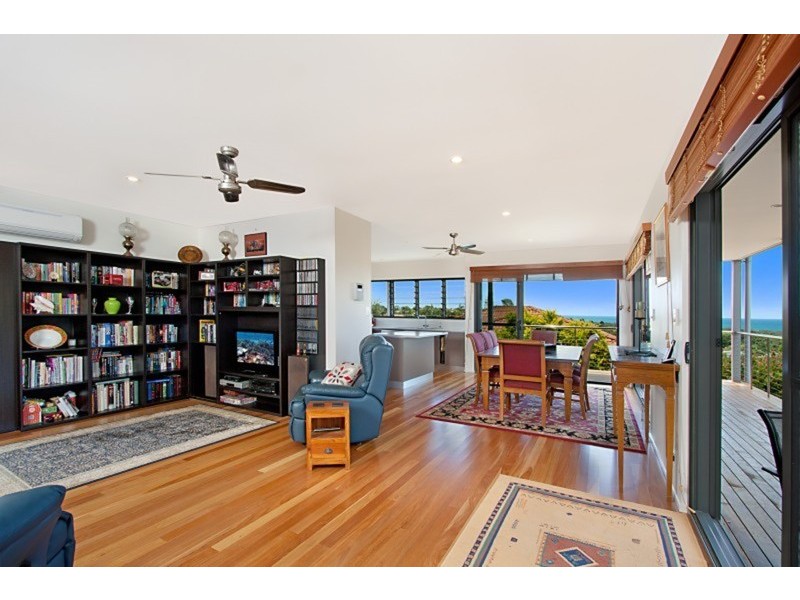 3 Wirruna Avenue, Ocean Shores NSW 2483