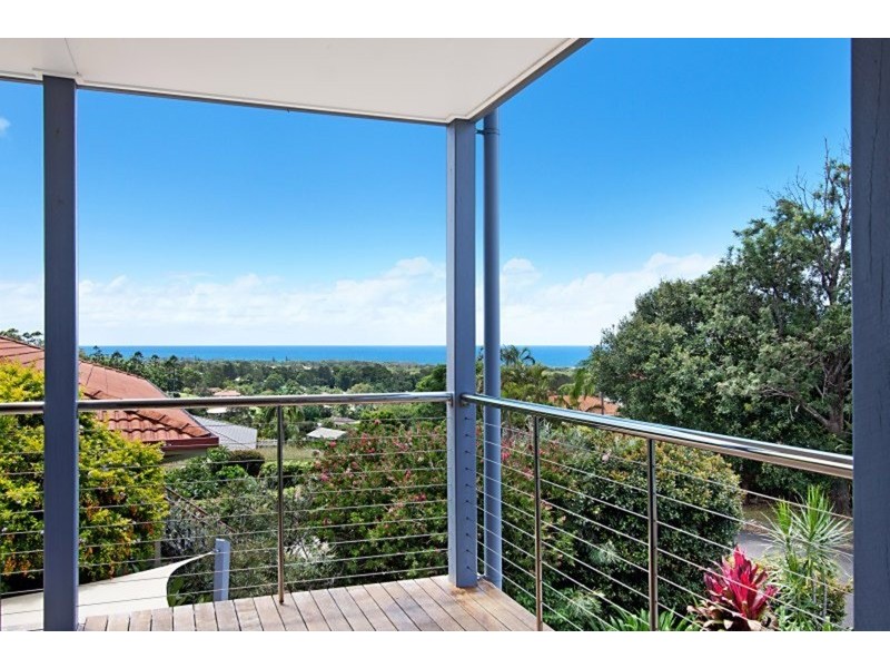 3 Wirruna Avenue, Ocean Shores NSW 2483