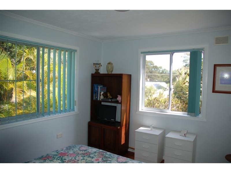3 Ocean Ave, New Brighton NSW 2483