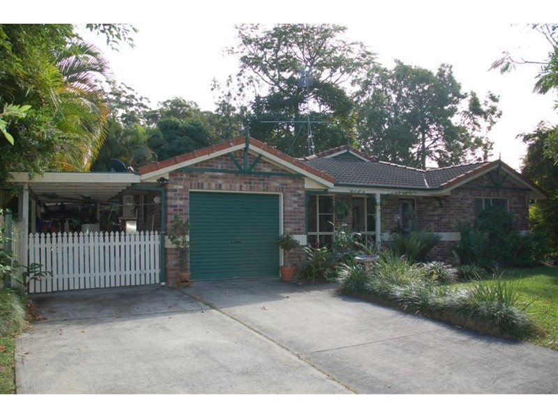 6 Wilpy Place, Ocean Shores NSW 2483