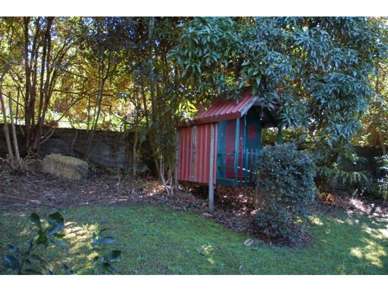 6 Wilpy Place, Ocean Shores NSW 2483