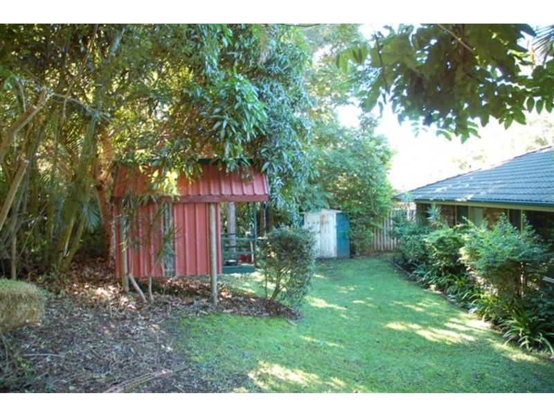 6 Wilpy Place, Ocean Shores NSW 2483