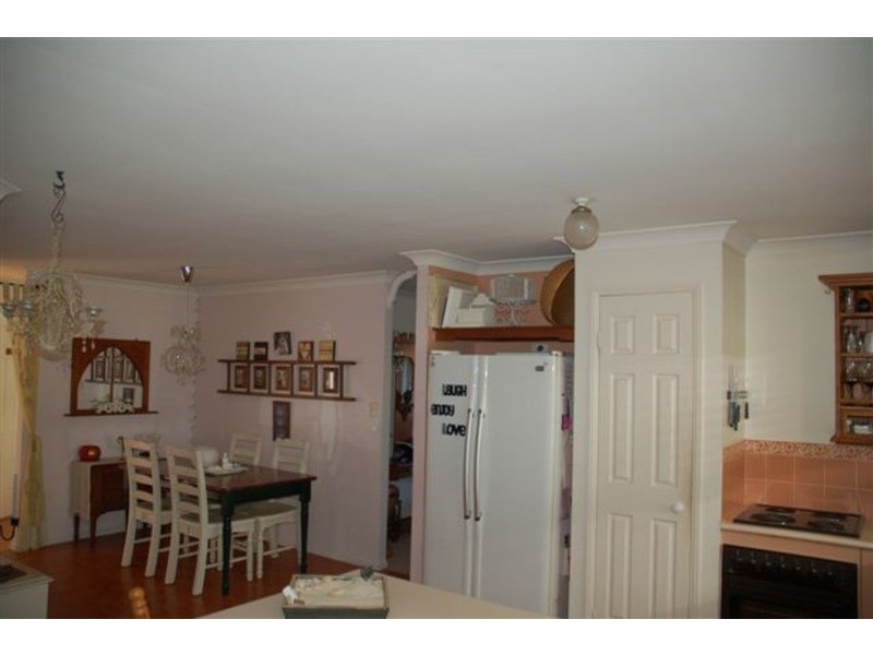 6 Wilpy Place, Ocean Shores NSW 2483