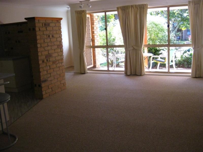 13 Kiah Close, Ocean Shores NSW 2483