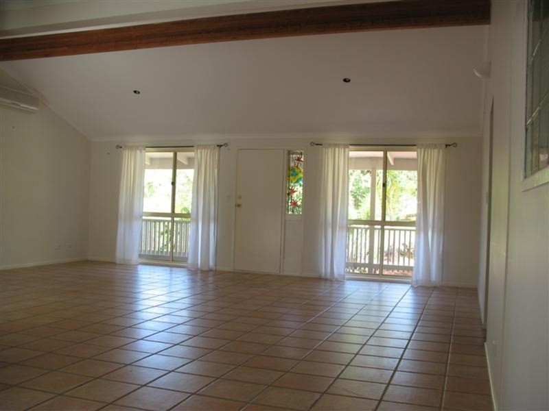 4 Murumba Close, Ocean Shores NSW 2483